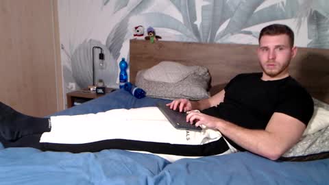 Snapshot of hunterbridges chatting on 01.31.25 Hunter Bridges online show from 01.31.25