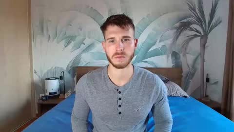 Snapshot of hunterbridges chatting on 10.18.25 Hunter Bridges online show from 10.18.25