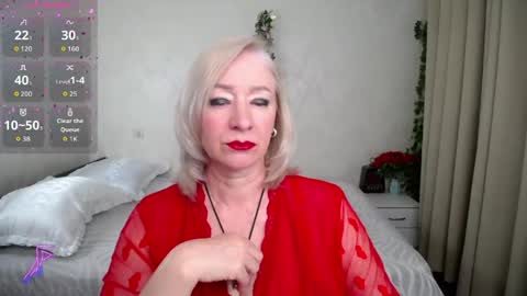 Snapshot of hunters_woman chatting on 05.21.26 Irena online show from 05.21.26