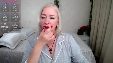 Snapshot of hunters_woman chatting on 05.26.26 Irena online show from 05.26.26
