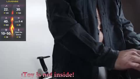 Snapshot of hxmister chatting on 01.05.25 Andrew online show from 01.05.25