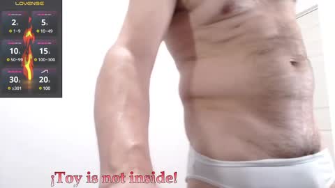 Snapshot of hxmister chatting on 03.11.25 Andrew online show from 03.11.25