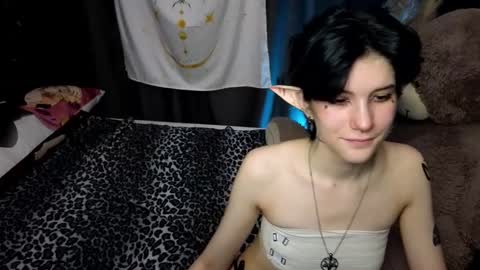 Snapshot of hyeon_jin chatting on 01.15.25 Hyeon Jin online show from 01.15.25