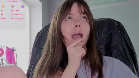 Miley. PVT open i have extra prices on nude show  online show from 02.24.26