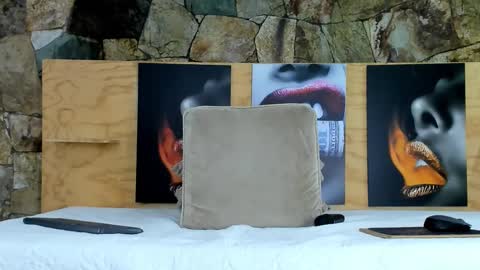 The Dolls online show from 02.22.25