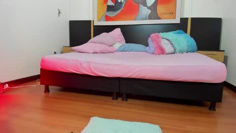 karoll online show from 12.18.25