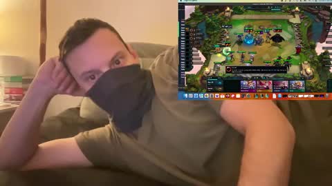 i o ro online show from 12.04.24