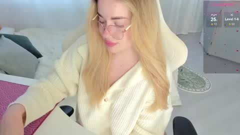 HiI am  EvaPVT is open  online show from 10.31.25