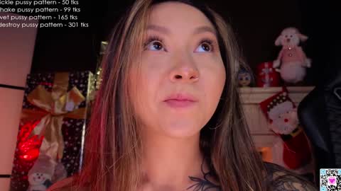 Snapshot of iam_casey chatting on 12.17.24 Casey online show from 12.17.24