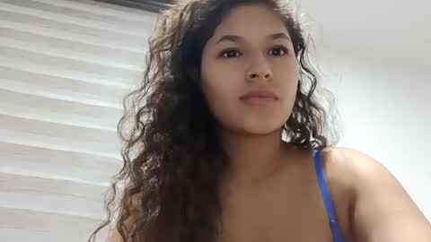 Snapshot of iam_nikki chatting on 02.14.25 On instagram Imm NikkiHelp me reach 100 likes online show from 02.14.25