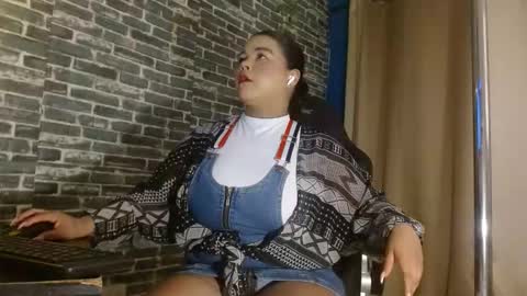 Snapshot of iam_samy__ chatting on 01.19.26 Samy online show from 01.19.26