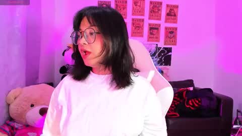 Snapshot of iam_zoechan chatting on 09.17.25 Zoe 3 online show from 09.17.25