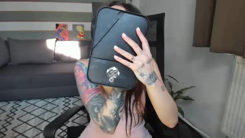 Baby Gal online show from 01.13.25