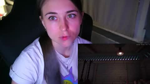 Snapshot of iamdervindella chatting on 09.19.25 Dervindella online show from 09.19.25