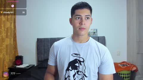 Dylan  independent model  online show from 01.10.25