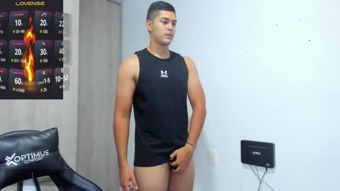 Dylan  independent model  online show from 02.20.25