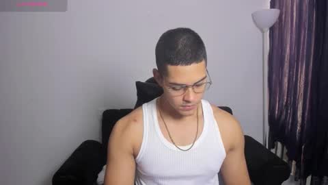 Dylan  independent model  online show from 03.02.26