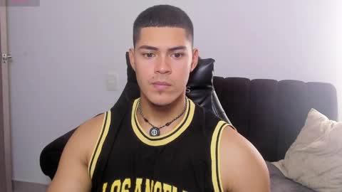 Dylan  independent model  online show from 04.01.26