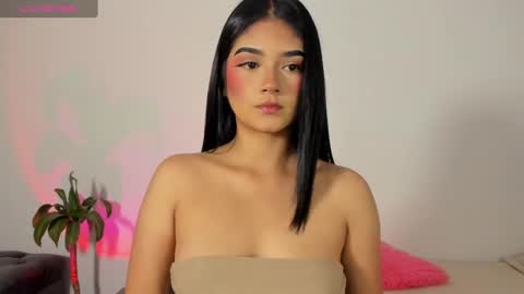    online show from 03.04.25