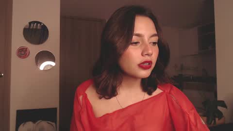 Julieta online show from 01.04.25