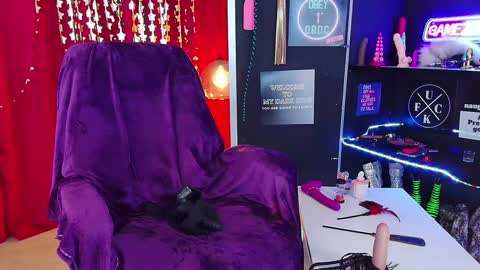 Snapshot of iammistressk chatting on 01.15.25 Mistress K online show from 01.15.25