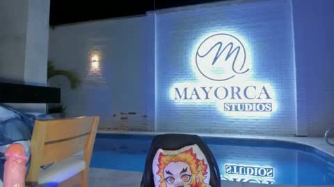 Nayuta online show from 01.20.25