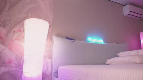 Nina  online show from 02.14.26