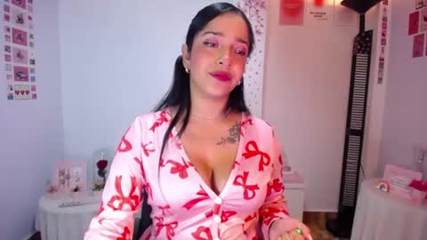 Snapshot of iamroxanne chatting on 07.20.26 Camila online show from 07.20.26