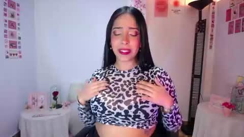 Snapshot of iamroxanne chatting on 07.28.26 Camila online show from 07.28.26