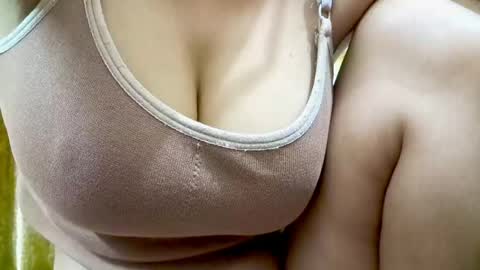 Iamnidhicam online show from 04.13.26