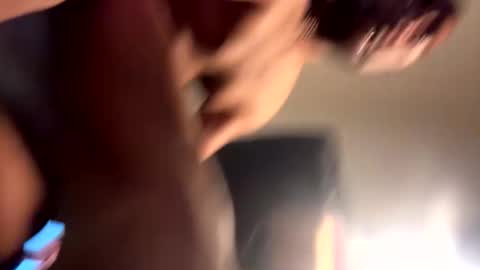 iamtheone403 online show from 01.10.26