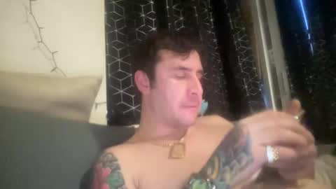 iamtheparty200 online show from 01.14.25