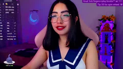 Veronica  NDEPENT MODEL online show from 11.16.25