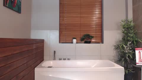 Ian Davis online show from 02.23.25