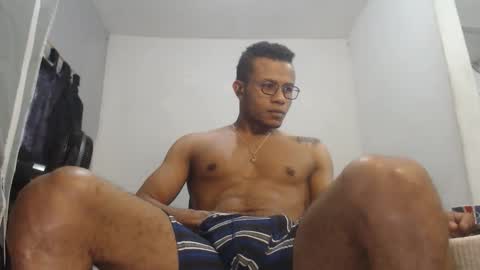 Snapshot of ian_tuner chatting on 11.15.25 ian_tuner online show from 11.15.25