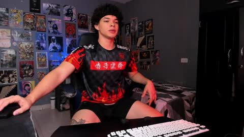 Snapshot of ian_versace chatting on 02.02.25 Andres online show from 02.02.25