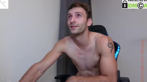 Snapshot of ianandersson27 chatting on 09.18.25 Ian Andersson online show from 09.18.25