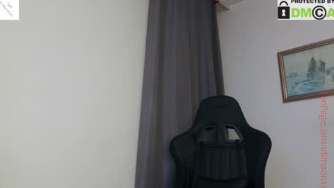 Snapshot of ianandersson27 chatting on 12.14.25 Ian Andersson online show from 12.14.25