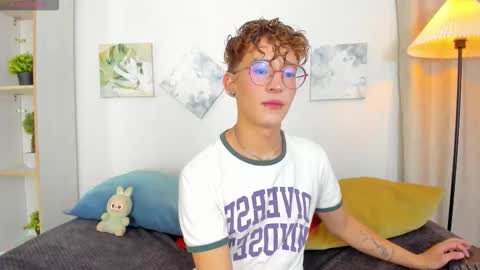 ian  online show from 11.11.25