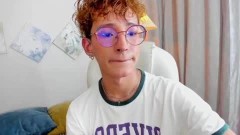 Snapshot of iangel_ chatting on 02.04.26 ian online show from 02.04.26