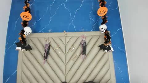 Snapshot of ibbie_ chatting on 10.28.25 ibbie_ online show from 10.28.25