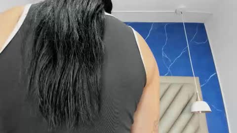 Snapshot of ibbie_ chatting on 11.20.25 ibbie_ online show from 11.20.25