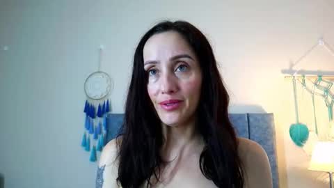 Iberian Moon online show from 10.04.25