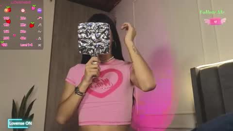 Snapshot of ice_princess__ chatting on 11.04.25 Crystall online show from 11.04.25