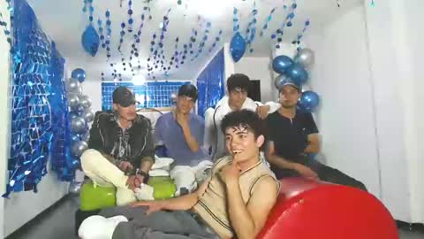 THOMAS AND DAMIAND online show from 02.06.25