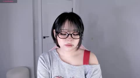 Hitomi   online show from 02.27.26