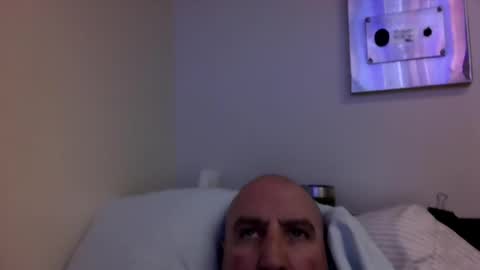 Snapshot of icumming chatting on 03.08.25 icumming online show from 03.08.25