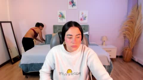 Snapshot of icysweetcam chatting on 04.22.26 Icy online show from 04.22.26