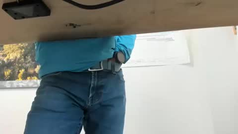 idfunguy2023 online show from 10.11.25