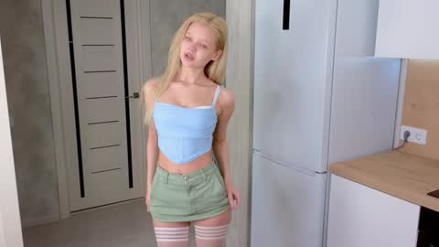 Snapshot of ifiwasyourgf chatting on 01.15.25 Lisa online show from 01.15.25